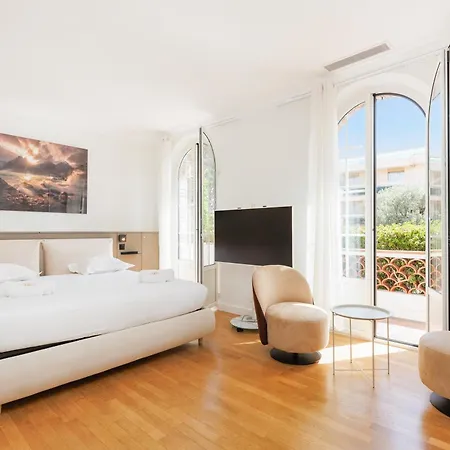 Villa Immogroom - Luxury With Swimming Pool In Center Cannes