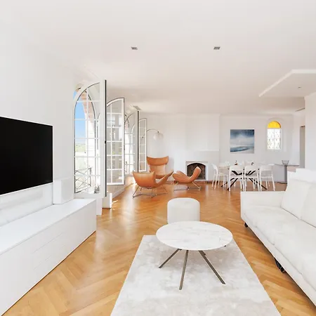 Immogroom - Luxury With Swimming Pool In Center