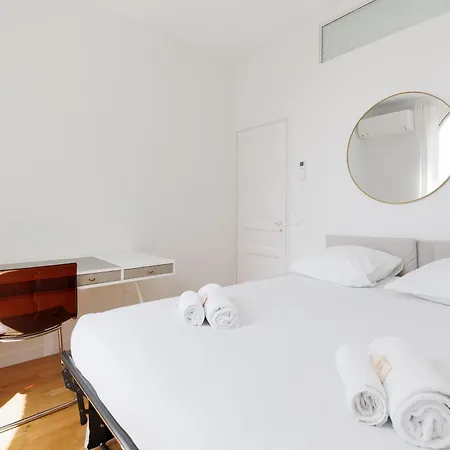 Immogroom - Luxury With Swimming Pool In Center *