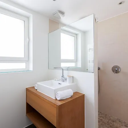 Immogroom - Luxury With Swimming Pool In Center Villa Cannes