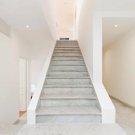 Villa Immogroom - Luxury With Swimming Pool In Center Cannes