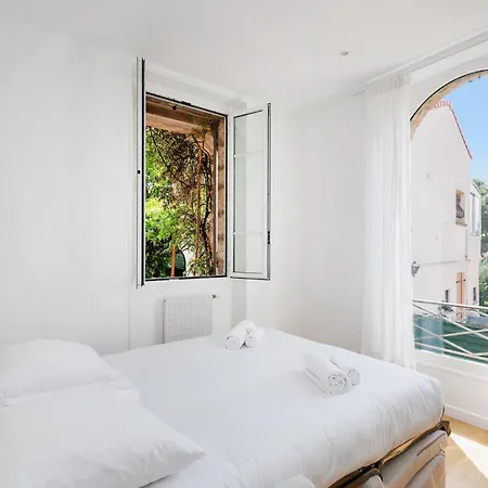 Immogroom - Luxury With Swimming Pool In Center *